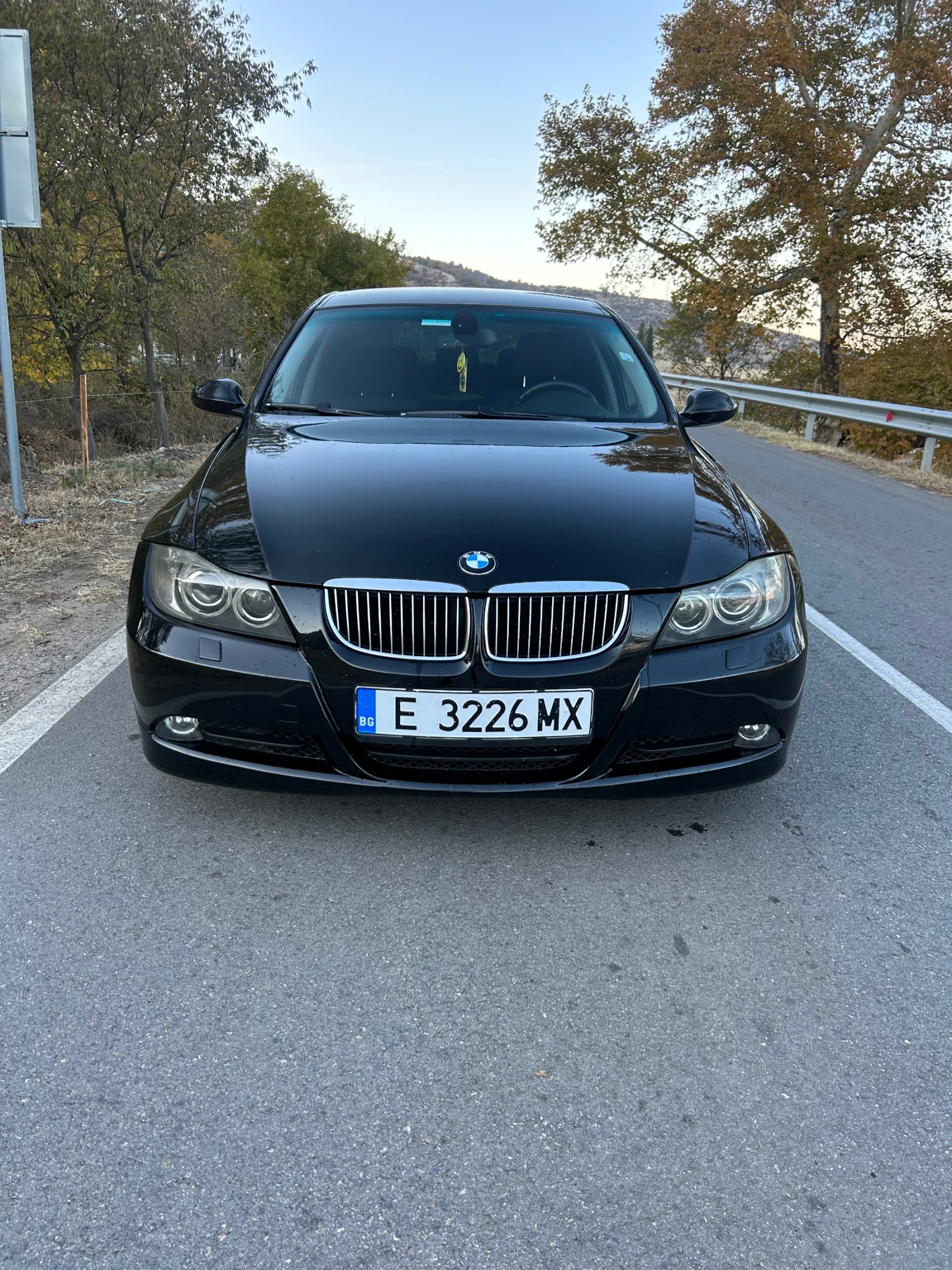 BMW 320 320d КАТО НОВА  6 скорости - изображение 2