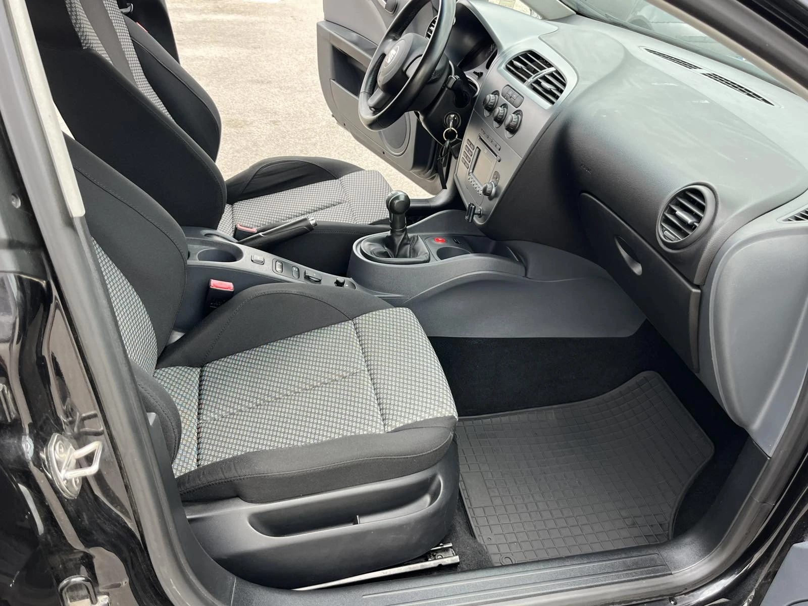 Seat Leon 1.4I 86  EURO 4  | Mobile.bg   11