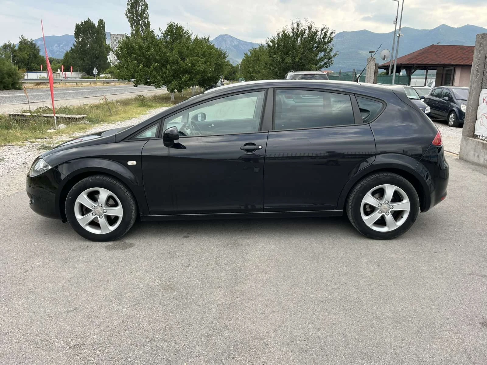 Seat Leon 1.4I 86кс  EURO 4 КЛИМАТИК - изображение 6