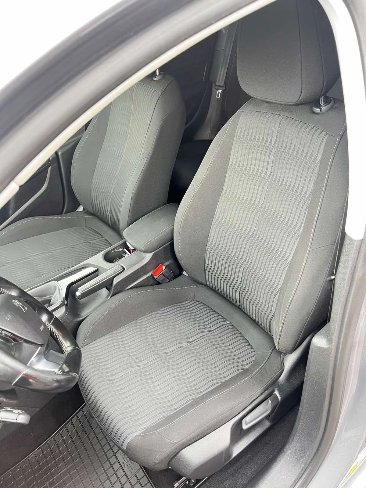 Peugeot 308  - изображение 6