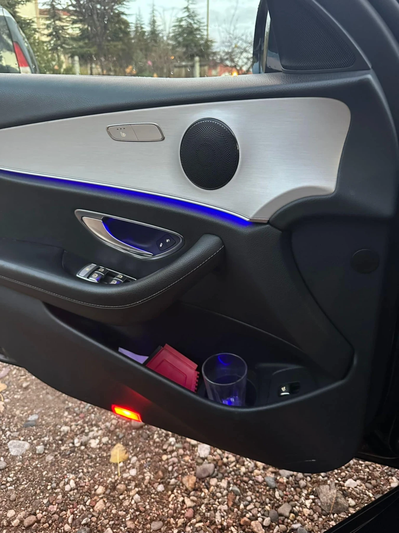 Mercedes-Benz E 220  - изображение 8