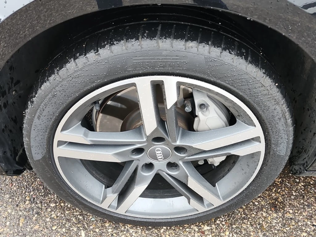 Audi A4 TECHNIK * CARFAX * Цена до България - изображение 5