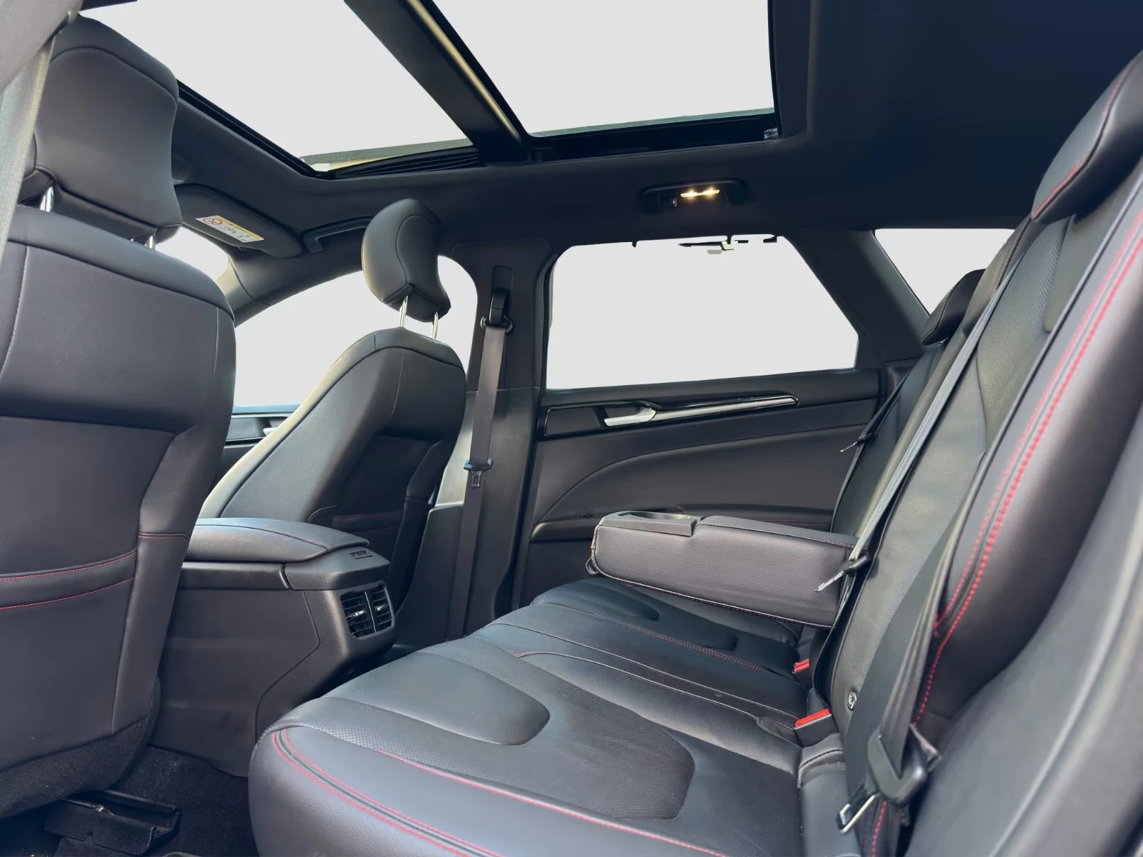 Ford Mondeo ST-LINE/190HP/PANO/LED/CAM/NAVI/DIGITAL/ACC/1006v | Mobile.bg � ����������� 12