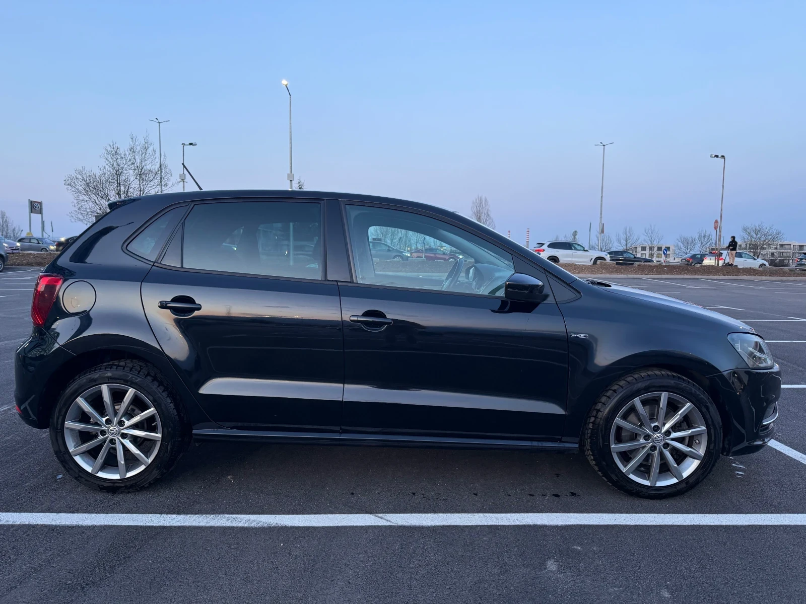 VW Polo Volkswagen Polo V Facelift 1.2 TSI   110 к.с. , снимка 2 - Автомобили и джипове - 53866776