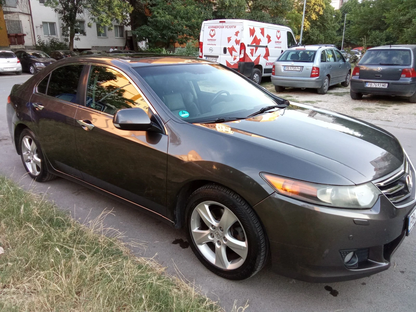Honda Accord, снимка 2 - Автомобили и джипове - 54371645