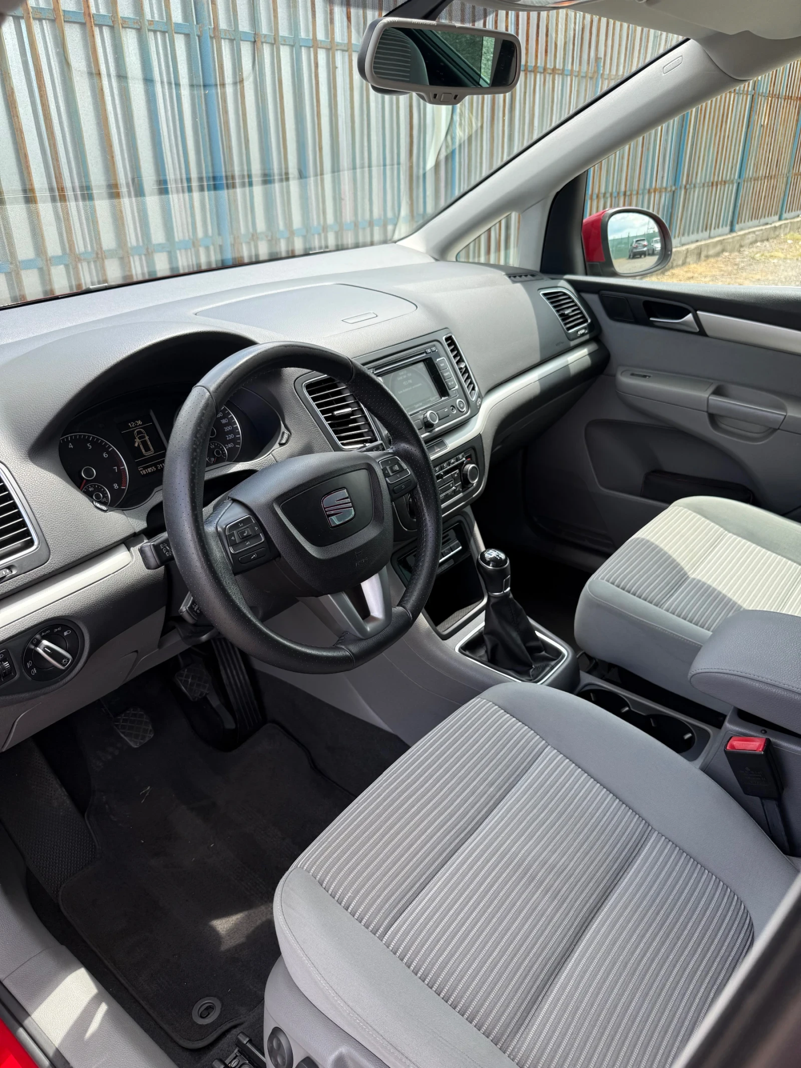 Seat Alhambra 1.4 TSI * Швейцария! * ТОП, снимка 9 - Автомобили и джипове - 54962553