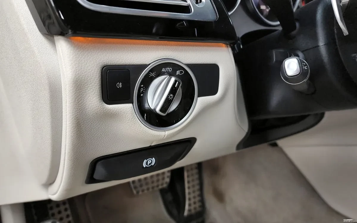 Mercedes-Benz CLS 63 AMG 4MATIC| ����| �������| ��������| ���������� | Mobile.bg � ����������� 16