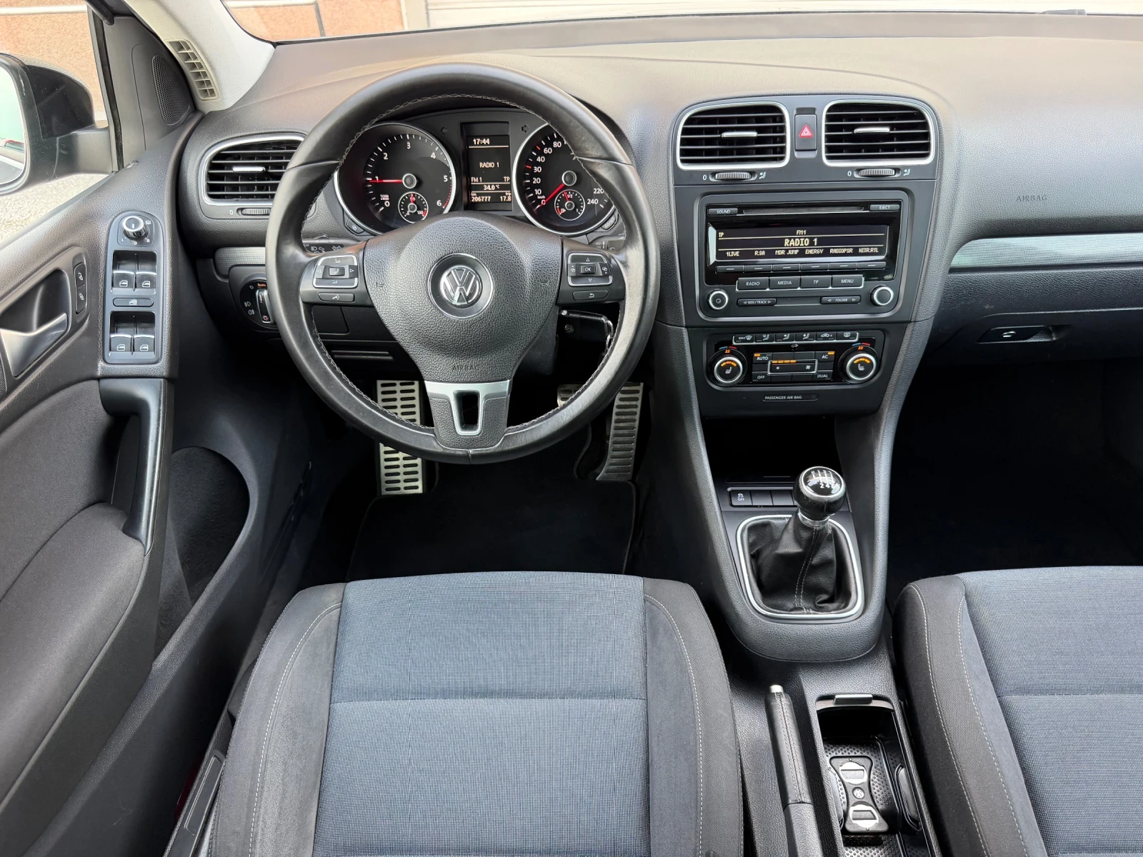 VW Golf 2.0TDI 140к.с. STYLE ГЕРМАНИЯ, снимка 9 - Автомобили и джипове - 55833531