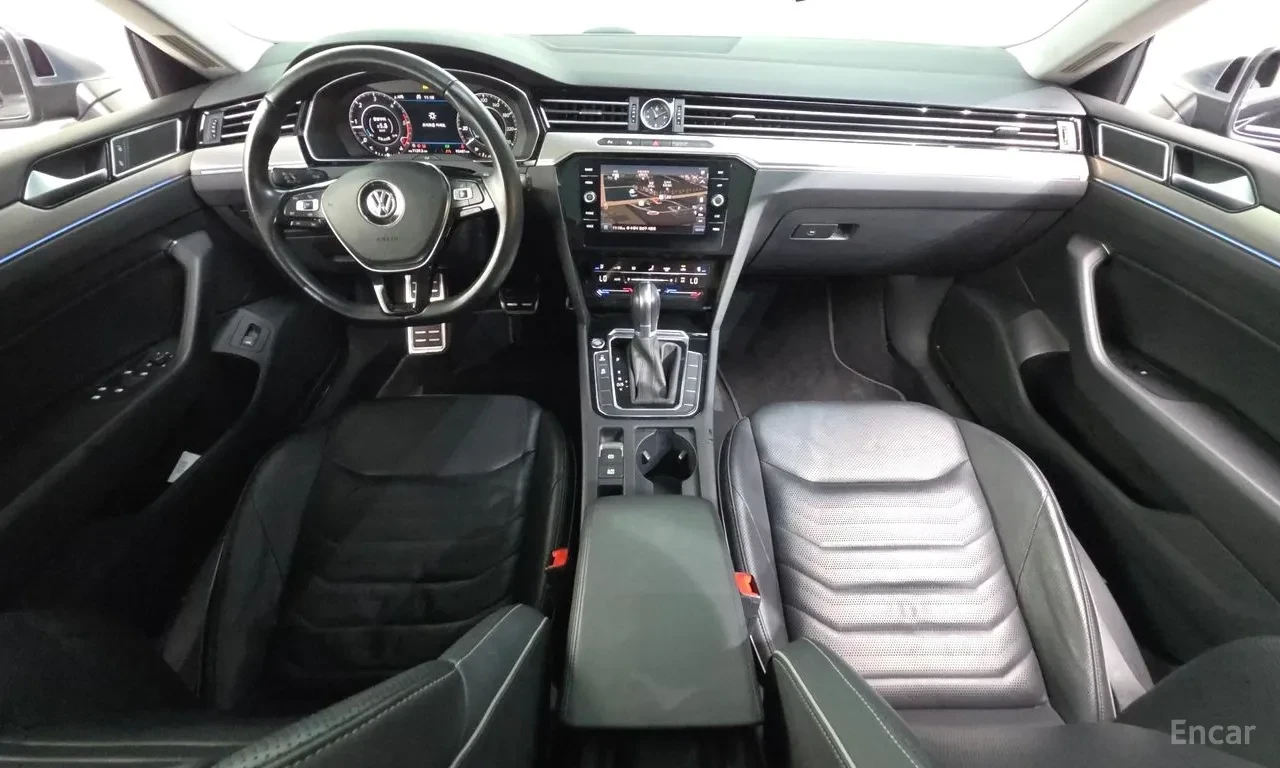 VW Arteon 2.0 TDI / DISTRONIC / ШИБИДАХ / ОБДУХ / ЛИЗИНГ, снимка 7 - Автомобили и джипове - 55874072