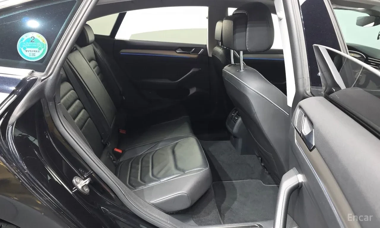 VW Arteon 2.0 TDI / DISTRONIC / ШИБИДАХ / ОБДУХ / ЛИЗИНГ, снимка 12 - Автомобили и джипове - 55874072