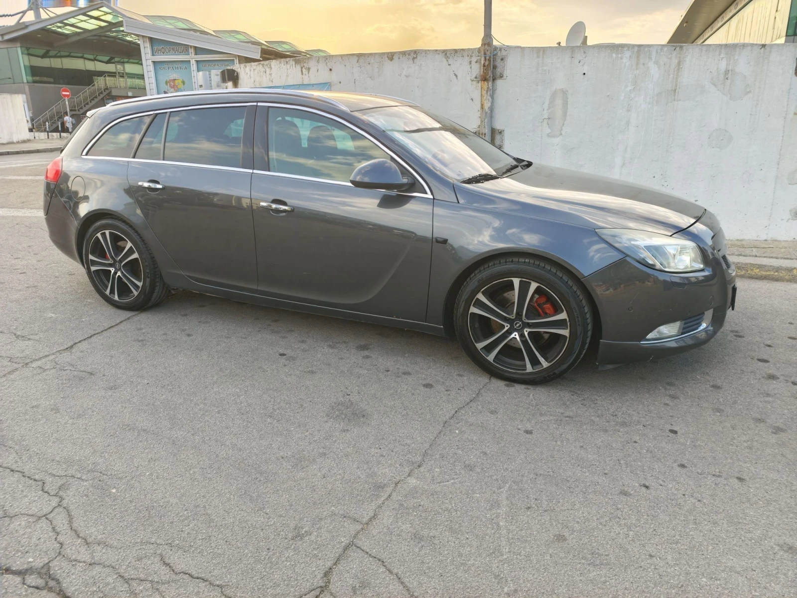 Opel Insignia, снимка 3 - Автомобили и джипове - 55896635