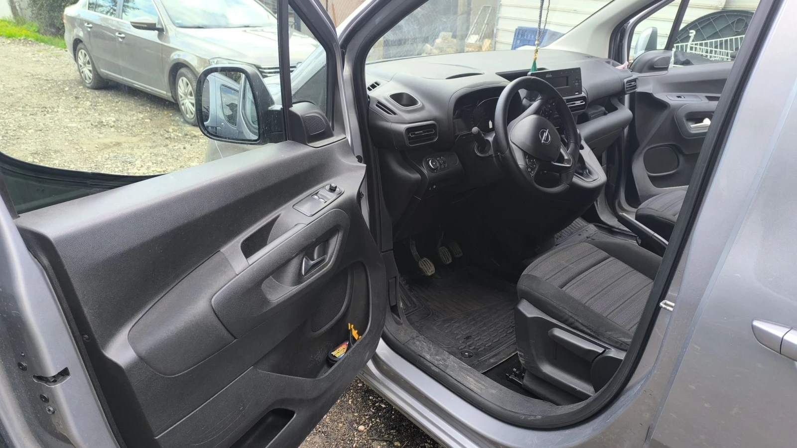 Opel Combo Life, снимка 6 - Автомобили и джипове - 56007581