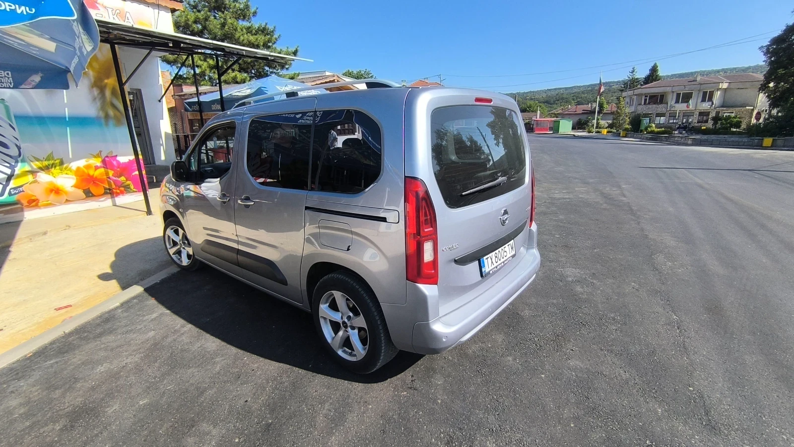 Opel Combo Life, снимка 5 - Автомобили и джипове - 56007581