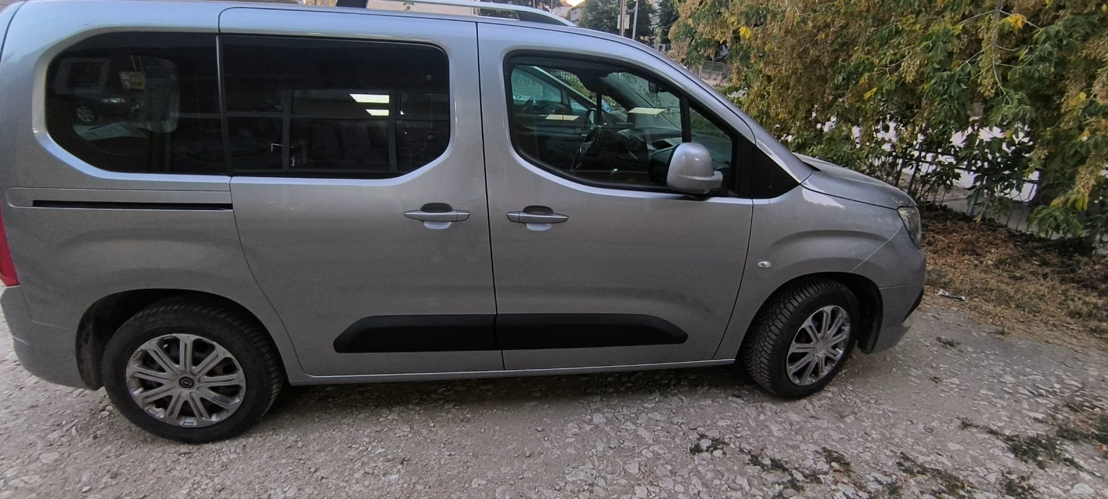 Opel Combo Life, снимка 12 - Автомобили и джипове - 56007581