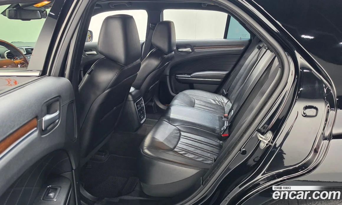 Chrysler 300c 3.6 AWD | Mobile.bg � ����������� 12