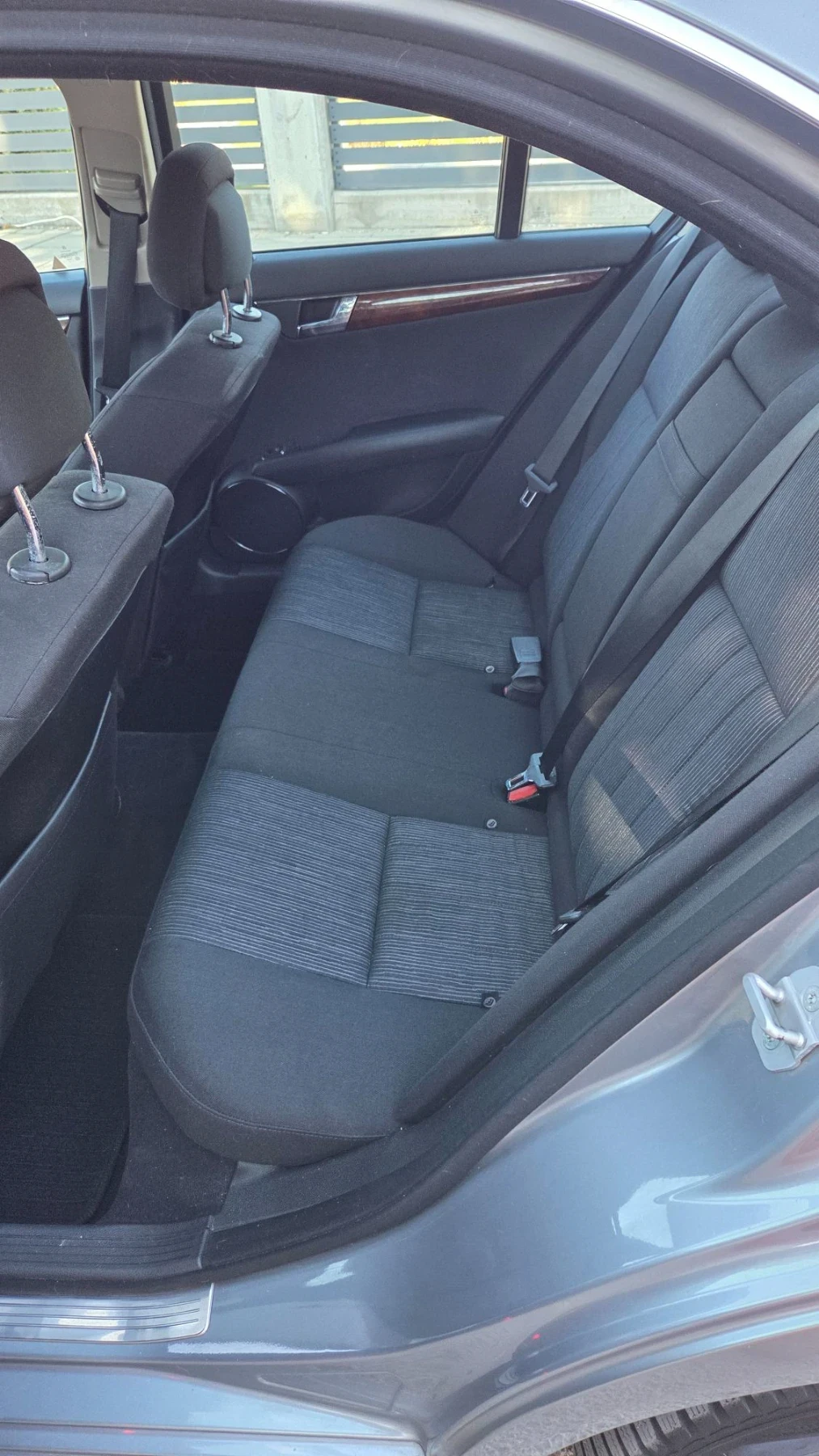 Mercedes-Benz C 220 2.2 elegance автомат, снимка 11 - Автомобили и джипове - 56359112