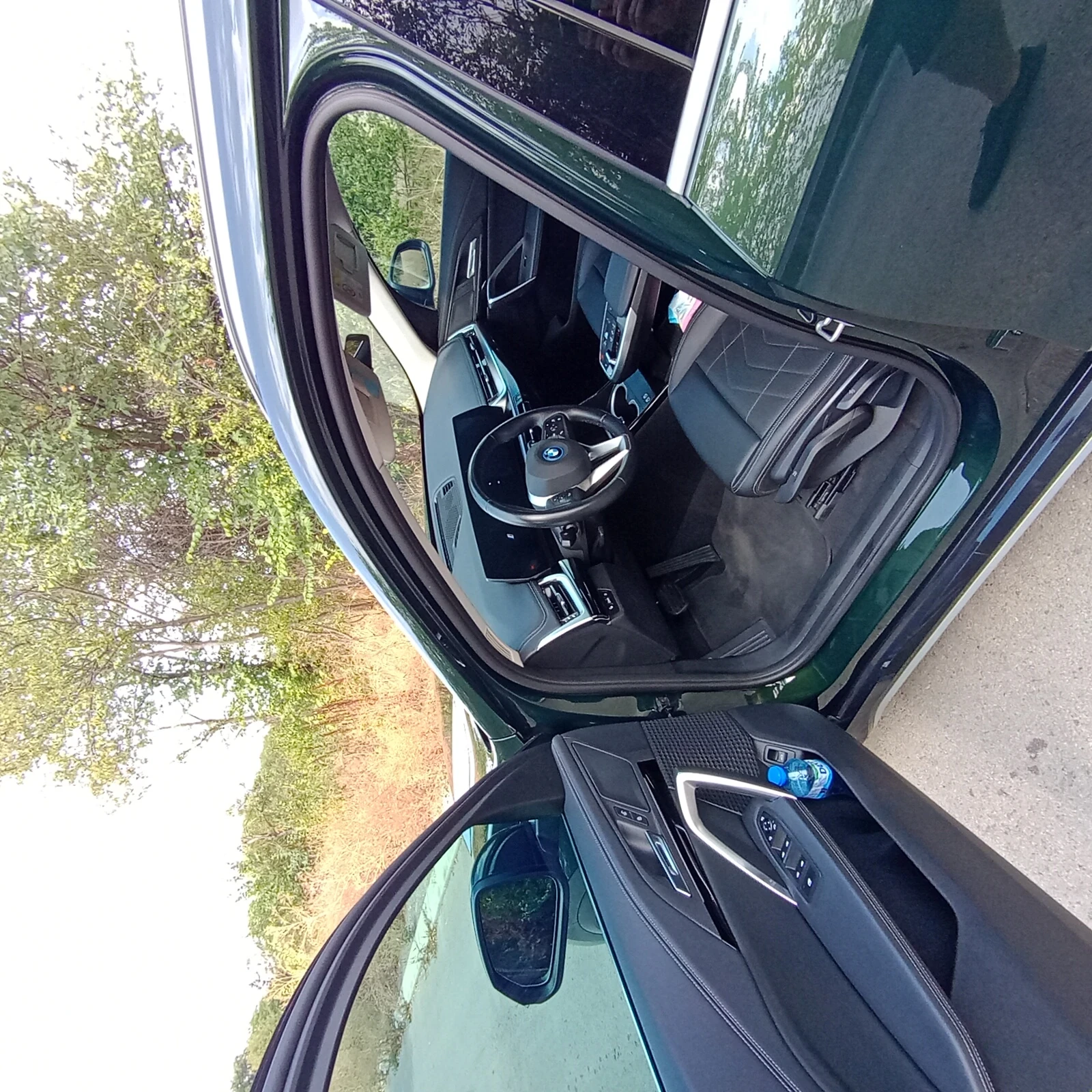 BMW iX1, снимка 5 - Автомобили и джипове - 56515694