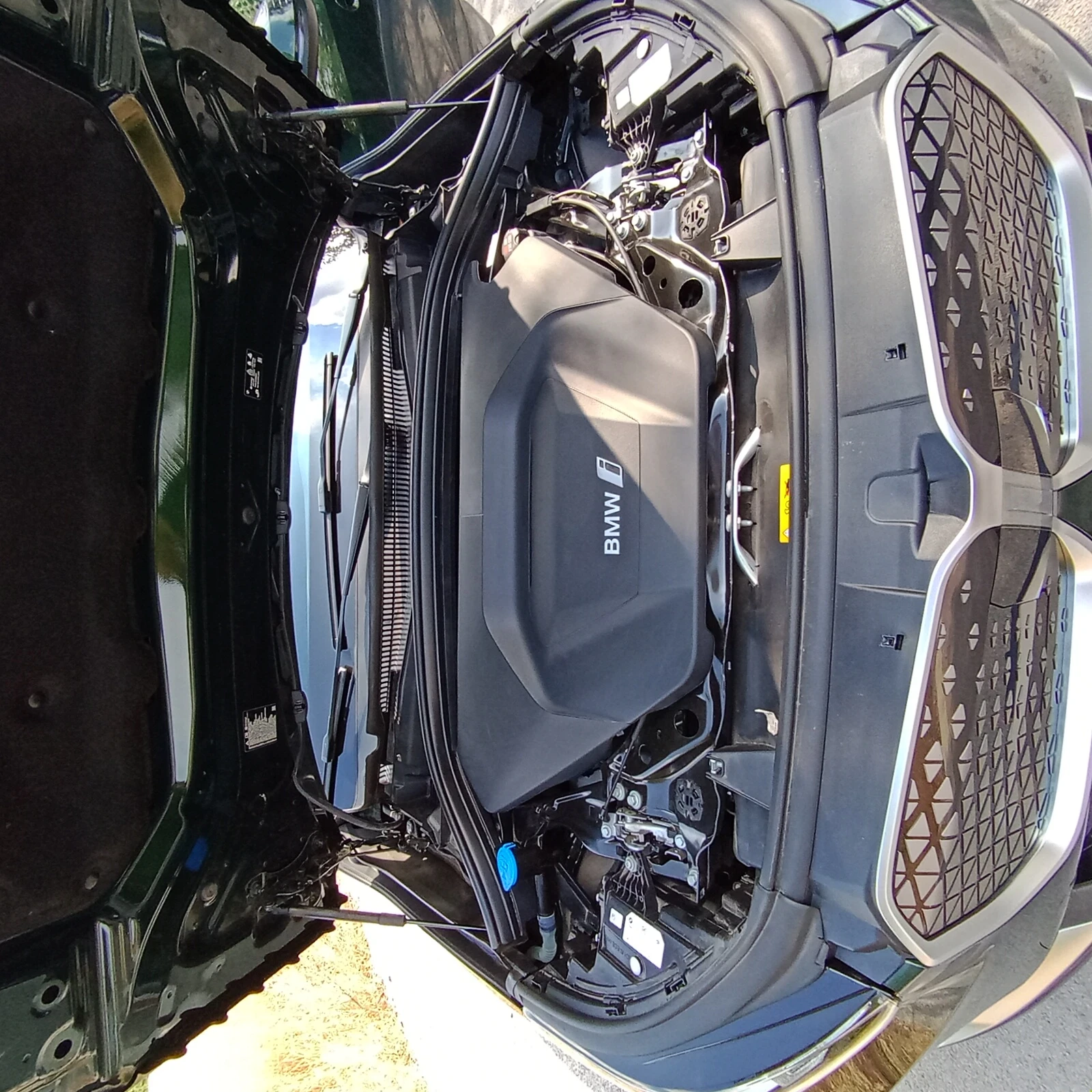 BMW iX1, снимка 17 - Автомобили и джипове - 56515694