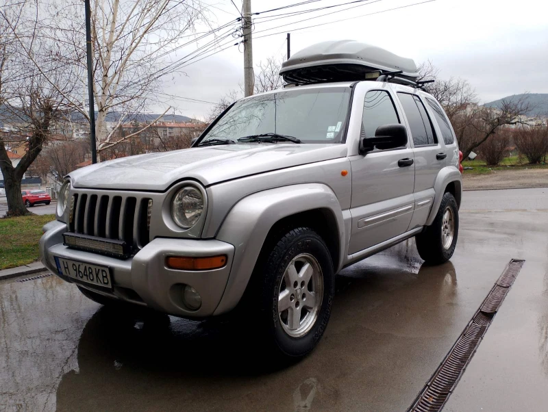 Jeep Cherokee Limited 2.8 150 Automat, снимка 11 - Автомобили и джипове - 44356191