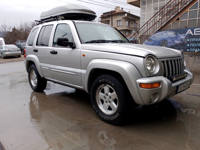 Jeep Cherokee Limited 2.8 150 Automat, снимка 4 - Автомобили и джипове - 44356191