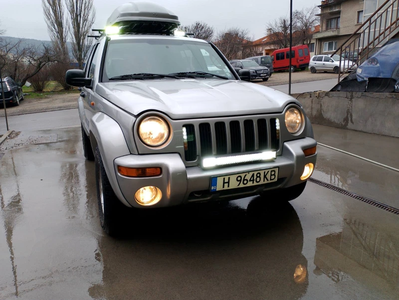 Jeep Cherokee Limited 2.8 150 Automat, снимка 1 - Автомобили и джипове - 44356191