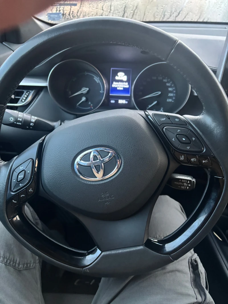 Toyota C-HR, снимка 5 - Автомобили и джипове - 53244862