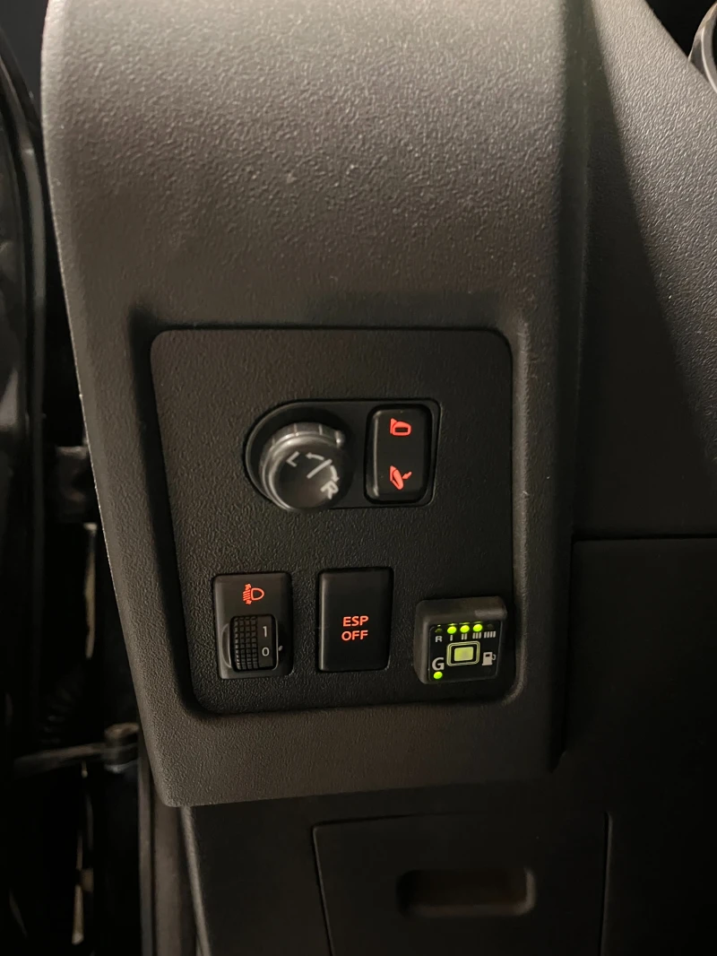 Nissan Qashqai 2.0i-4X4-LPG/GPL, снимка 8 - Автомобили и джипове - 53460522