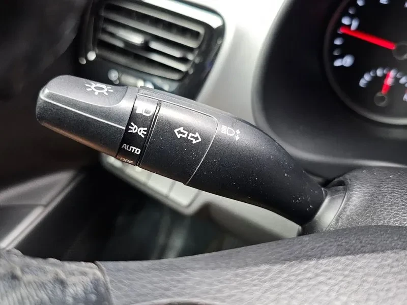 Kia Stonic 1.6 DELUXE | Mobile.bg � ����������� 16