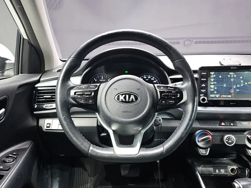 Kia Stonic 1.6 DELUXE | Mobile.bg � ����������� 12
