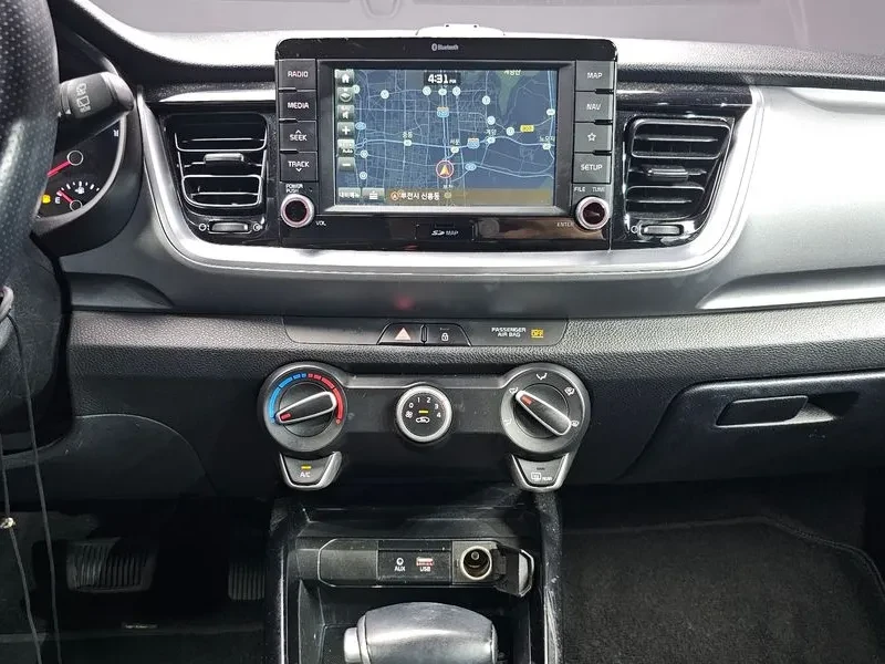 Kia Stonic 1.6 DELUXE | Mobile.bg � ����������� 13