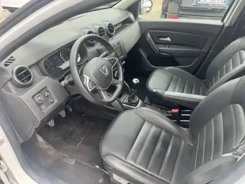 Dacia Duster 1.6i LPG 114hp* КОЖА* ПОДГРЕВ* TV+ DVD* LED* NAVI*, снимка 10 - Автомобили и джипове - 55704696
