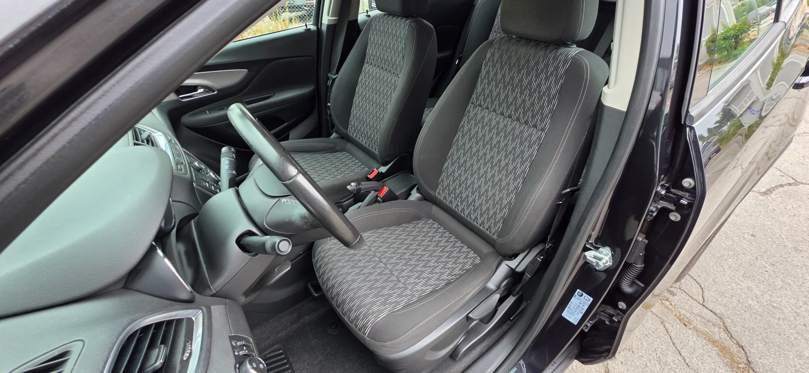 Opel Mokka 1.6i 116k.c UNIKAT ITALIA EURO 5B  - изображение 9