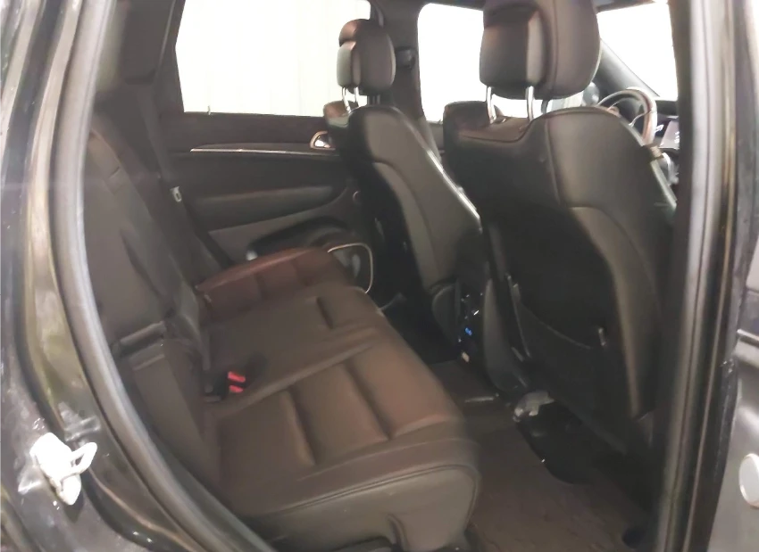 Jeep Grand cherokee SUMMIT 5.7* Обдух* 8ZF* Въздух* Дистроник* Пано*  - изображение 9
