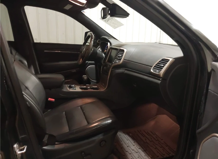 Jeep Grand cherokee SUMMIT 5.7* Обдух* 8ZF* Въздух* Дистроник* Пано*  - изображение 7