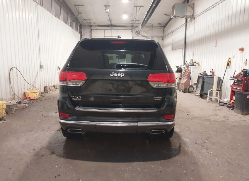 Jeep Grand cherokee SUMMIT 5.7* Обдух* 8ZF* Въздух* Дистроник* Пано*  - изображение 3