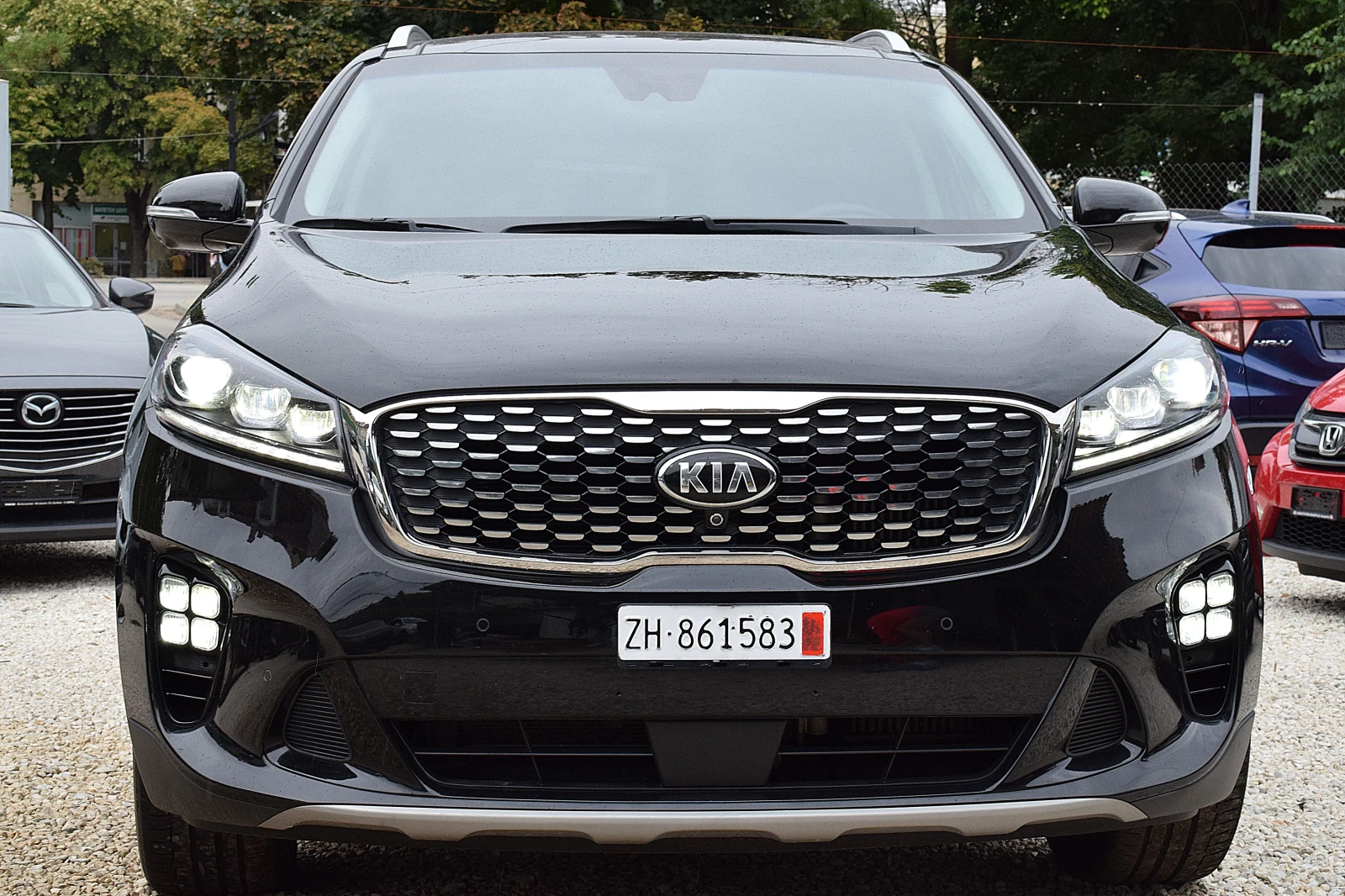 Kia Sorento 2.2ШВЕЙЦАРИЯ/GT-LINE/ДИСТРОНИК/4x4/ОБДУХВАНЕ/360гр - изображение 2