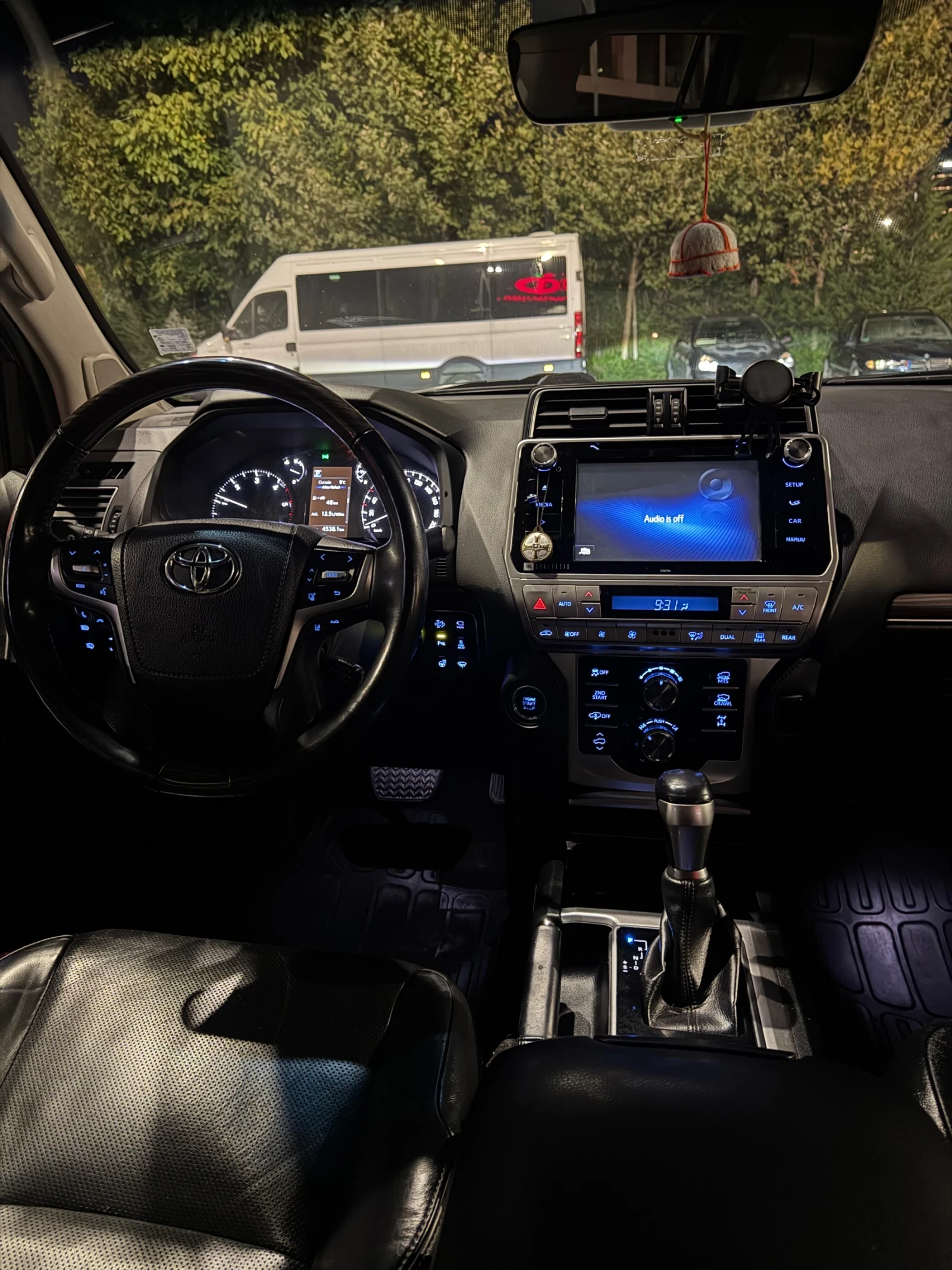 Toyota Land cruiser J150 6+ 1 | Mobile.bg   14