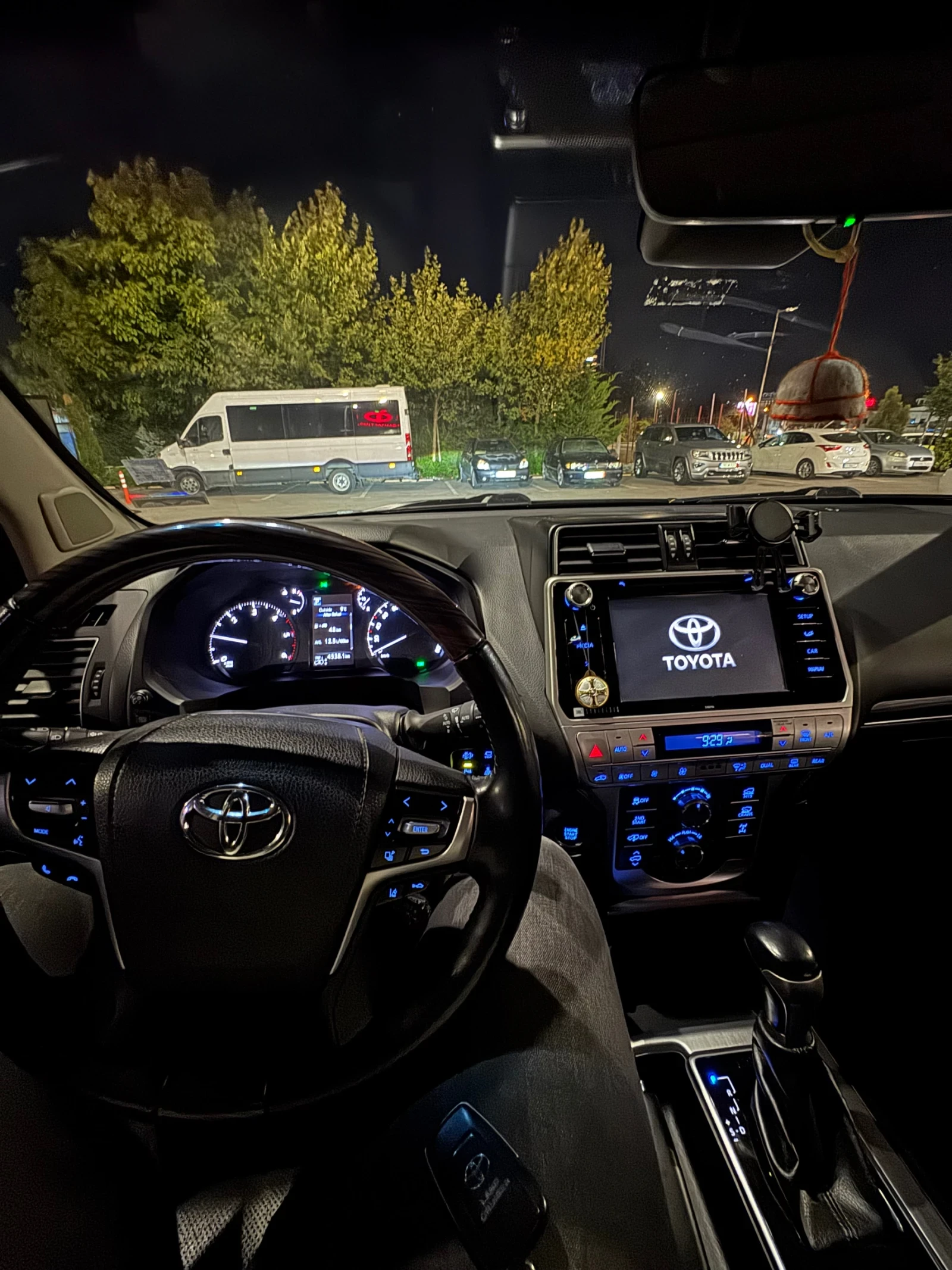 Toyota Land cruiser J150 6+ 1 | Mobile.bg   13