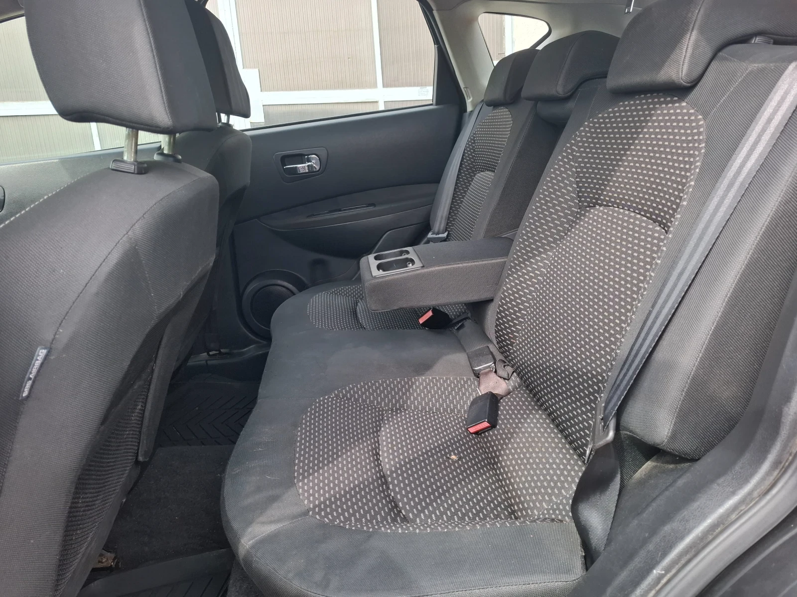 Nissan Qashqai 2.0i-4X4-LPG/GPL, снимка 10 - Автомобили и джипове - 53460522