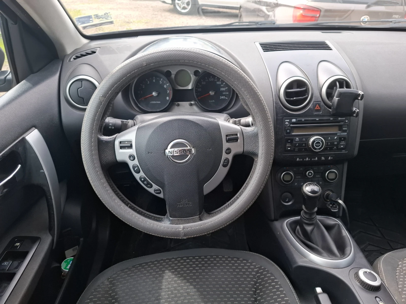 Nissan Qashqai 2.0i-4X4-LPG/GPL, снимка 11 - Автомобили и джипове - 53460522