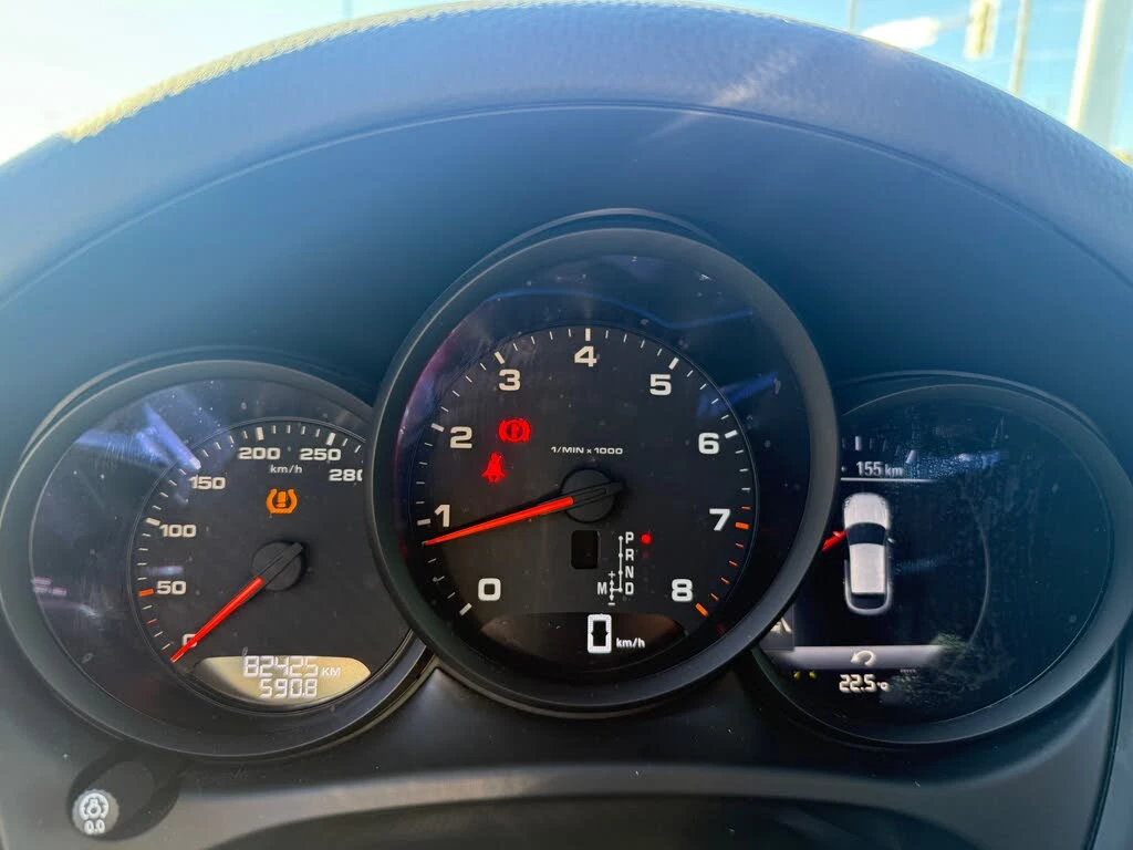 Porsche Macan 2020| MATRIX| BOSE| ОБДУХ| KEYLESS| PANO| , снимка 8 - Автомобили и джипове - 53816953