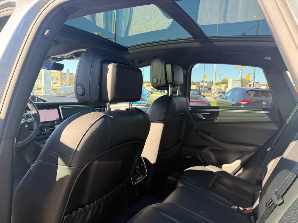 Porsche Macan 2020| MATRIX| BOSE| ОБДУХ| KEYLESS| PANO| , снимка 14 - Автомобили и джипове - 53816953