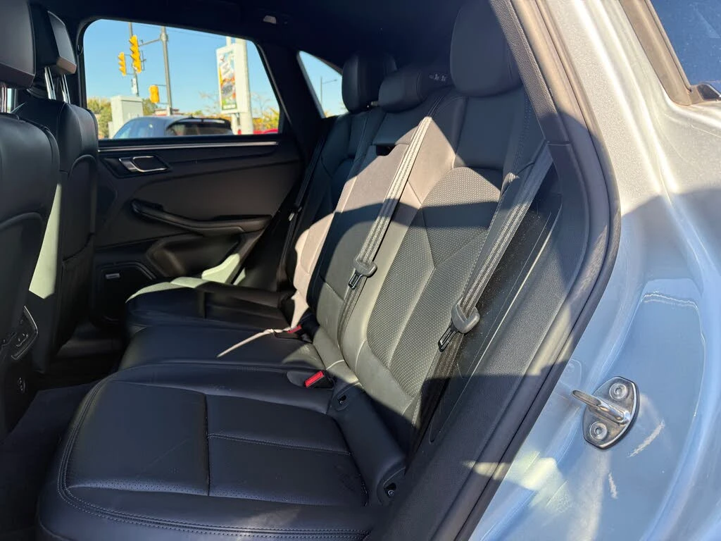 Porsche Macan 2020| MATRIX| BOSE| ОБДУХ| KEYLESS| PANO| , снимка 15 - Автомобили и джипове - 53816953