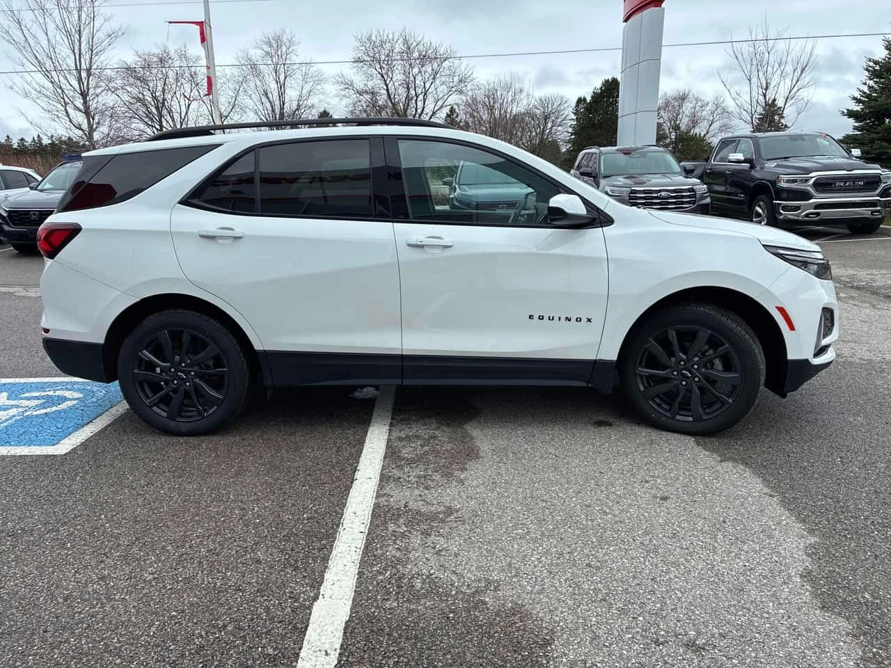 Chevrolet Equinox * RS * CARFAX * KEYLESS * КЛИП НА МОТОРА * ПОДГРЕВ, снимка 3 - Автомобили и джипове - 54450805