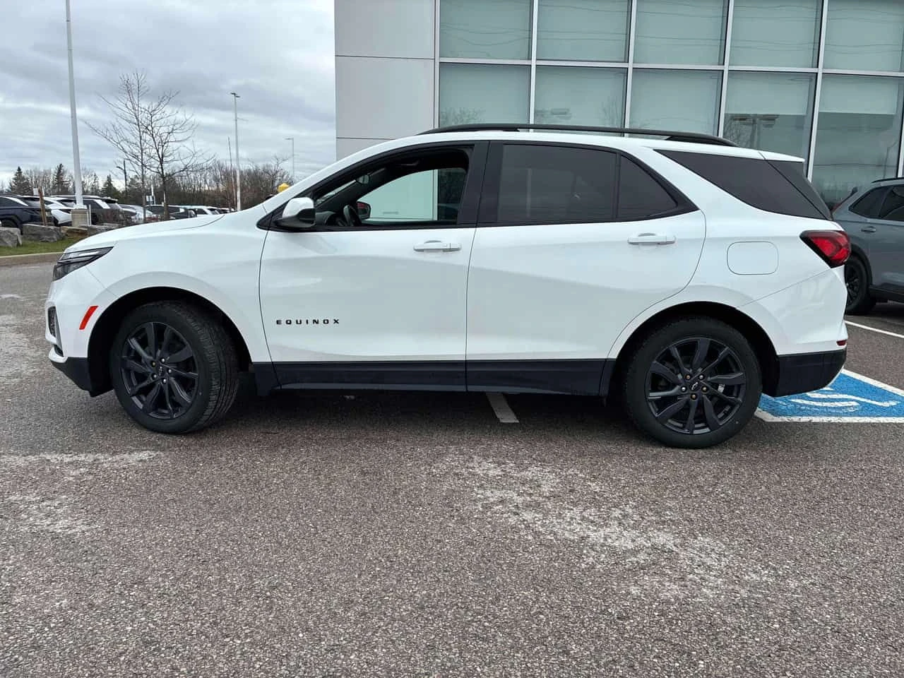 Chevrolet Equinox * RS * CARFAX * KEYLESS * КЛИП НА МОТОРА * ПОДГРЕВ, снимка 2 - Автомобили и джипове - 54450805