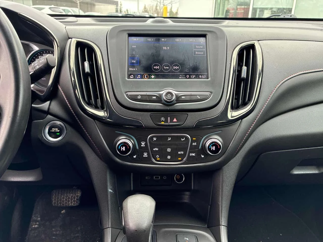 Chevrolet Equinox * RS * CARFAX * KEYLESS * КЛИП НА МОТОРА * ПОДГРЕВ, снимка 9 - Автомобили и джипове - 54450805