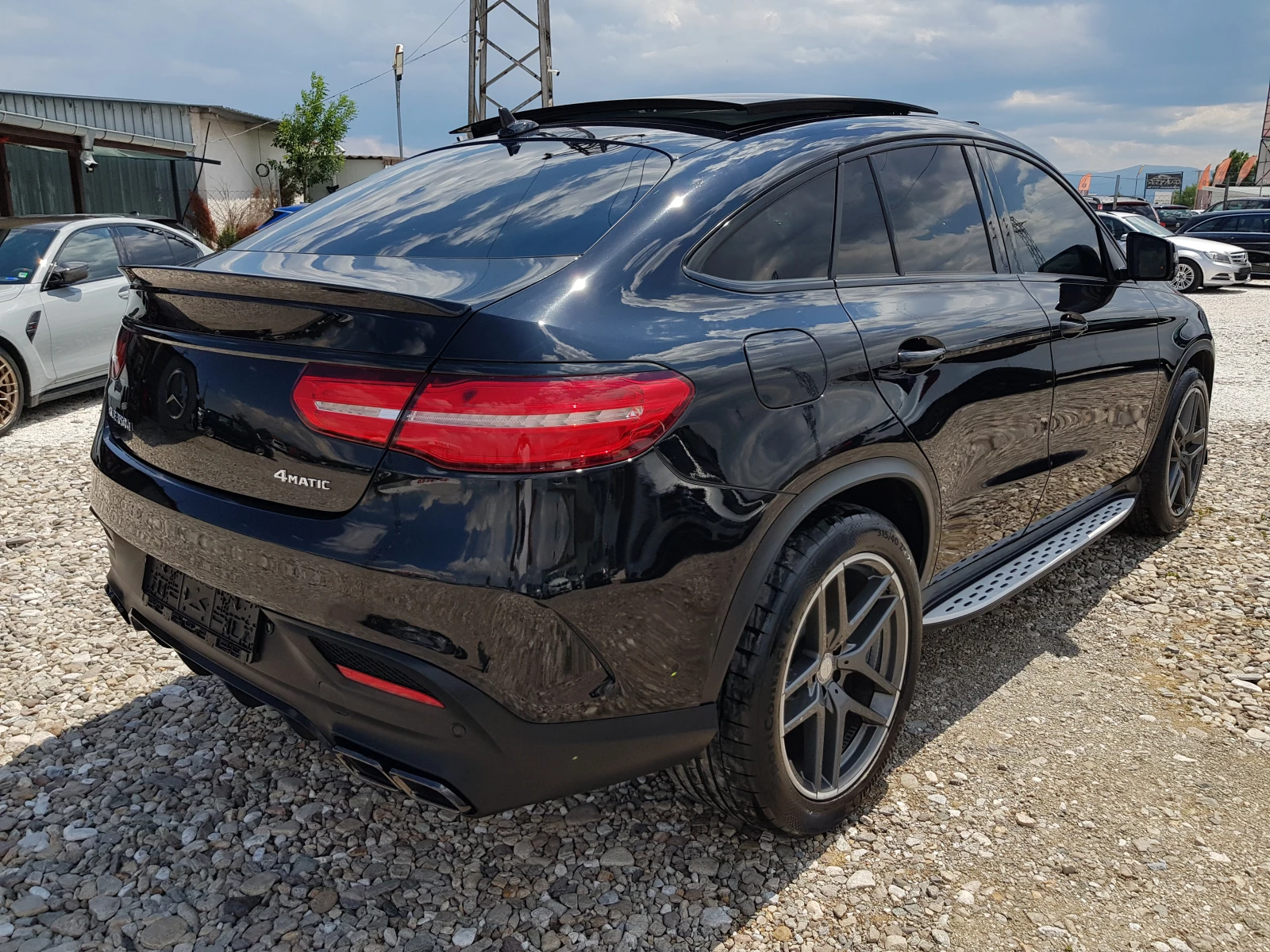 Mercedes-Benz GLE 350 D 4matic AMG КУПЕ/ПАНОРАМА/ОБДУХВАНЕ/ДИСТРОНИК, снимка 5 - Автомобили и джипове - 55154283
