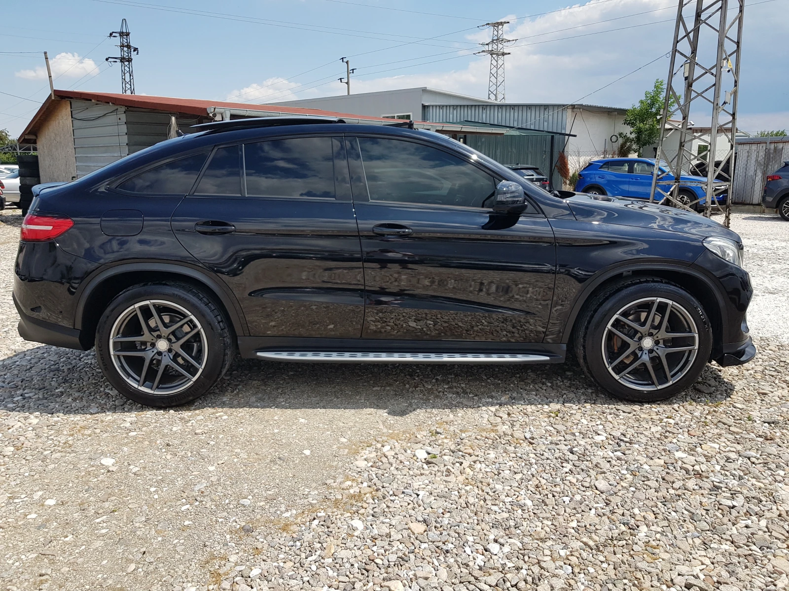 Mercedes-Benz GLE 350 D 4matic AMG КУПЕ/ПАНОРАМА/ОБДУХВАНЕ/ДИСТРОНИК, снимка 4 - Автомобили и джипове - 55154283