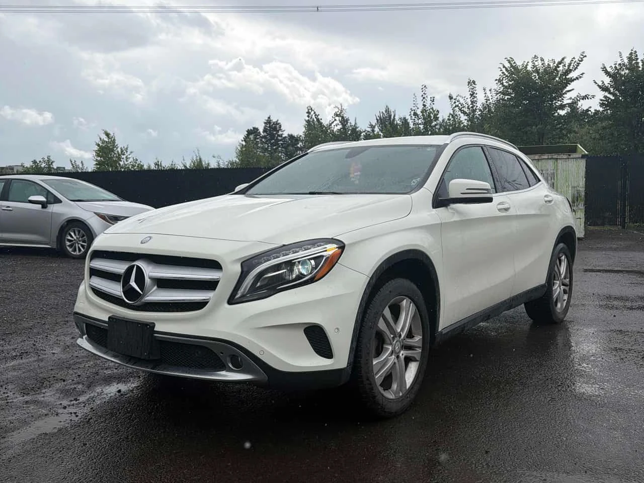 Mercedes-Benz GLA * 250 * CARFAX * ОПЦИЯ ЗА ФИНАНСИРАНЕ 