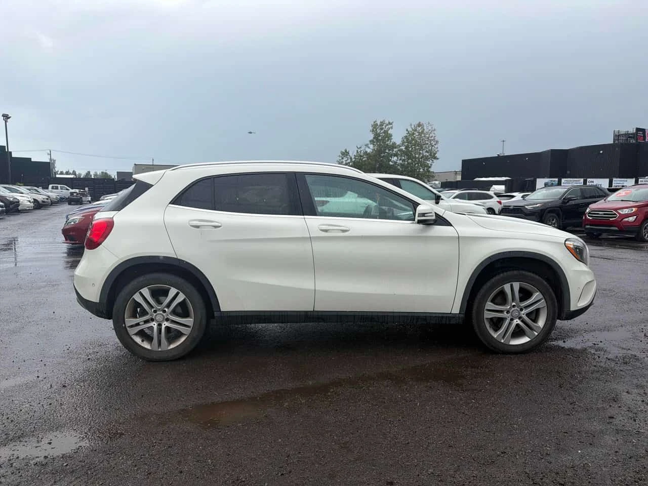 Mercedes-Benz GLA 250 * ЛИЦЕНЗИРАН ДИЛЪР * CARFAX, снимка 3 - Автомобили и джипове - 55648269